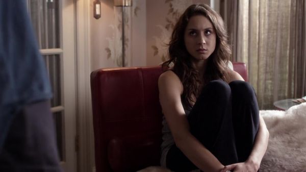 Pretty_Little_Liars_S03E18_BluRay_Rip_720p_Dual_Audio_WWW_TORRENTDOSFILMES_COM_0829.jpg