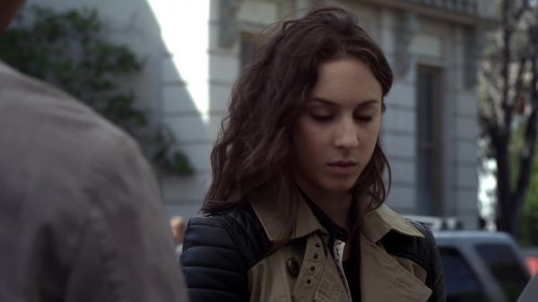 Pretty_Little_Liars_S03E18_BluRay_Rip_720p_Dual_Audio_WWW_TORRENTDOSFILMES_COM_1226.jpg