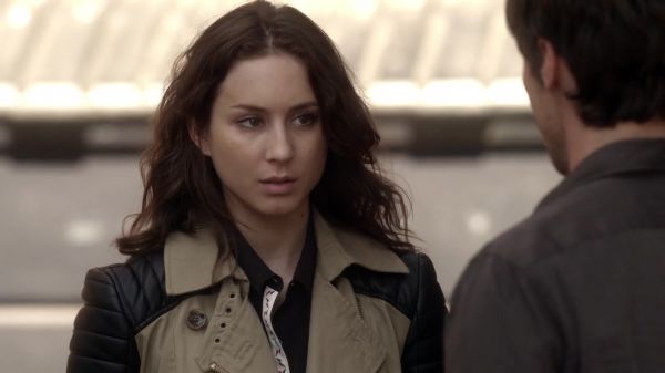Pretty_Little_Liars_S03E18_BluRay_Rip_720p_Dual_Audio_WWW_TORRENTDOSFILMES_COM_1840.jpg