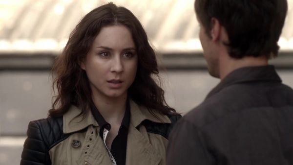 Pretty_Little_Liars_S03E18_BluRay_Rip_720p_Dual_Audio_WWW_TORRENTDOSFILMES_COM_1865.jpg