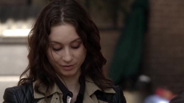 Pretty_Little_Liars_S03E18_BluRay_Rip_720p_Dual_Audio_WWW_TORRENTDOSFILMES_COM_1906.jpg