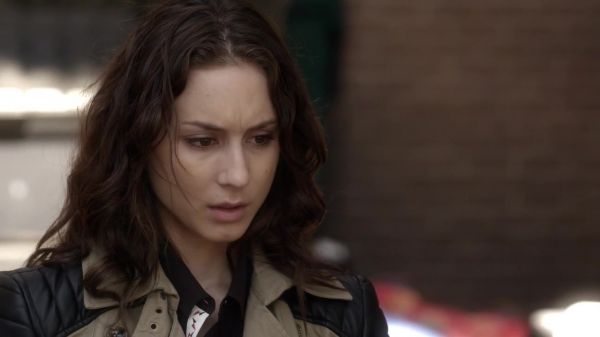 Pretty_Little_Liars_S03E18_BluRay_Rip_720p_Dual_Audio_WWW_TORRENTDOSFILMES_COM_1919.jpg