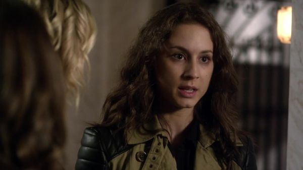 Pretty_Little_Liars_S03E18_BluRay_Rip_720p_Dual_Audio_WWW_TORRENTDOSFILMES_COM_2381.jpg