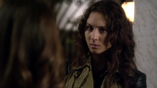 Pretty_Little_Liars_S03E18_BluRay_Rip_720p_Dual_Audio_WWW_TORRENTDOSFILMES_COM_2415.jpg