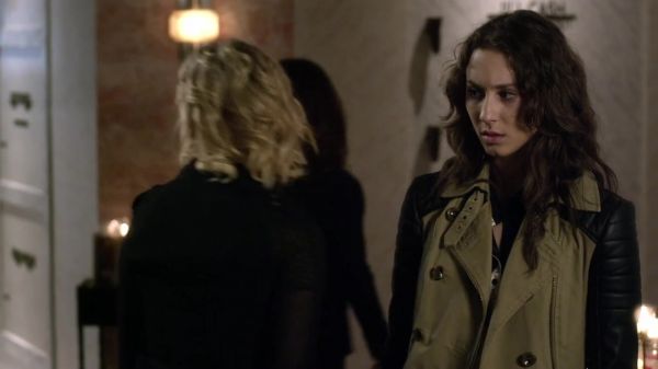 Pretty_Little_Liars_S03E18_BluRay_Rip_720p_Dual_Audio_WWW_TORRENTDOSFILMES_COM_2420.jpg