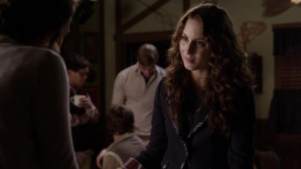 Pretty_Little_Liars_S03E19_BluRay_Rip_720p_Dual_Audio_WWW_TORRENTDOSFILMES_COM_1897.jpg