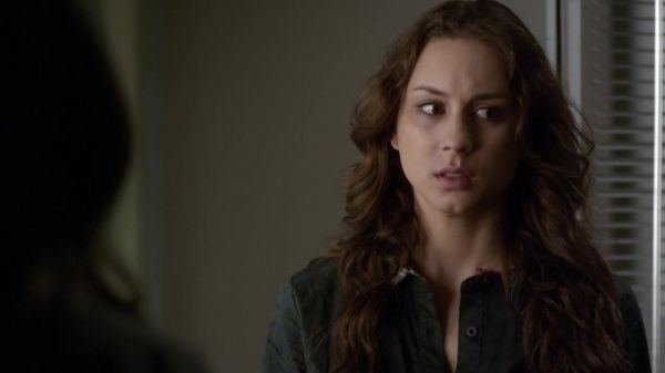 Pretty_Little_Liars_S03E19_BluRay_Rip_720p_Dual_Audio_WWW_TORRENTDOSFILMES_COM_2555.jpg