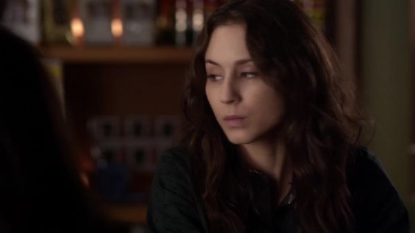 Pretty_Little_Liars_S03E20_BluRay_Rip_720p_Dual_Audio_WWW_TORRENTDOSFILMES_COM_0116.jpg
