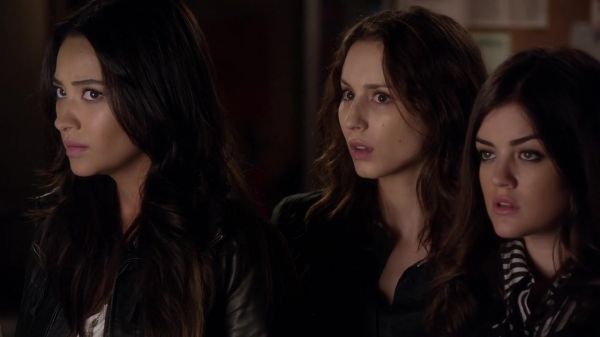 Pretty_Little_Liars_S03E20_BluRay_Rip_720p_Dual_Audio_WWW_TORRENTDOSFILMES_COM_0205.jpg