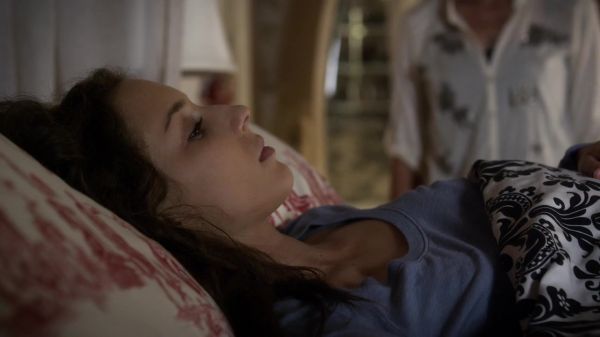 Pretty_Little_Liars_S03E20_BluRay_Rip_720p_Dual_Audio_WWW_TORRENTDOSFILMES_COM_0413.jpg