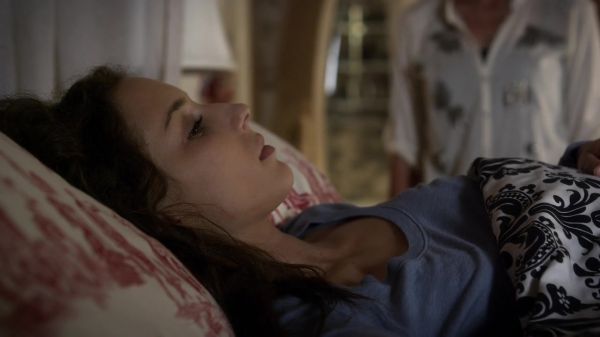 Pretty_Little_Liars_S03E20_BluRay_Rip_720p_Dual_Audio_WWW_TORRENTDOSFILMES_COM_0418.jpg