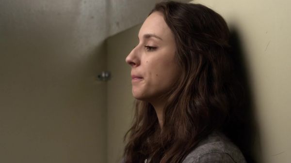 Pretty_Little_Liars_S03E20_BluRay_Rip_720p_Dual_Audio_WWW_TORRENTDOSFILMES_COM_0919.jpg