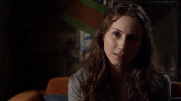 Pretty_Little_Liars_S03E20_BluRay_Rip_720p_Dual_Audio_WWW_TORRENTDOSFILMES_COM_1518.jpg