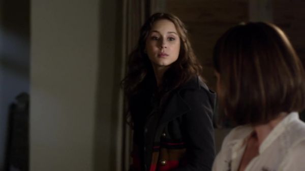 Pretty_Little_Liars_S03E20_BluRay_Rip_720p_Dual_Audio_WWW_TORRENTDOSFILMES_COM_1936.jpg