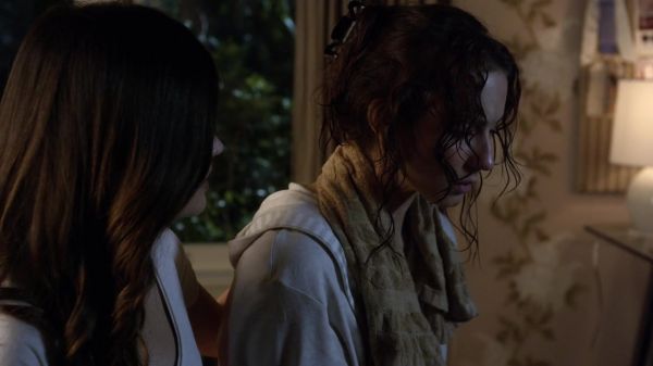 Pretty_Little_Liars_S03E20_BluRay_Rip_720p_Dual_Audio_WWW_TORRENTDOSFILMES_COM_2469.jpg