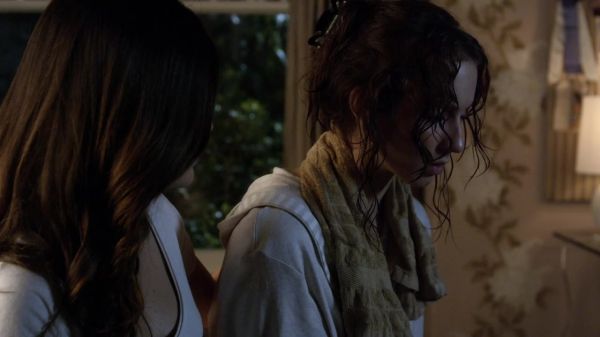 Pretty_Little_Liars_S03E20_BluRay_Rip_720p_Dual_Audio_WWW_TORRENTDOSFILMES_COM_2483.jpg