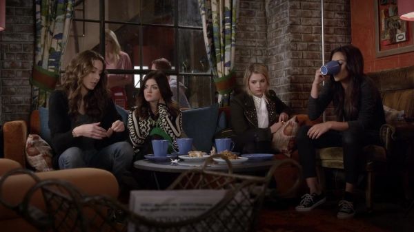 Pretty_Little_Liars_S03E21_BluRay_Rip_720p_Dual_Audio_WWW_TORRENTDOSFILMES_COM_0782.jpg