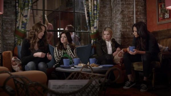 Pretty_Little_Liars_S03E21_BluRay_Rip_720p_Dual_Audio_WWW_TORRENTDOSFILMES_COM_0784.jpg