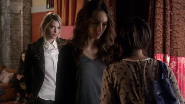 Pretty_Little_Liars_S03E21_BluRay_Rip_720p_Dual_Audio_WWW_TORRENTDOSFILMES_COM_0859.jpg