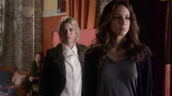 Pretty_Little_Liars_S03E21_BluRay_Rip_720p_Dual_Audio_WWW_TORRENTDOSFILMES_COM_0887.jpg