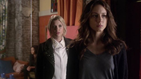 Pretty_Little_Liars_S03E21_BluRay_Rip_720p_Dual_Audio_WWW_TORRENTDOSFILMES_COM_0888.jpg