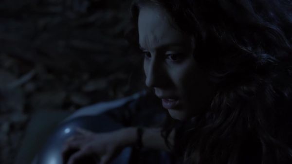 Pretty_Little_Liars_S03E21_BluRay_Rip_720p_Dual_Audio_WWW_TORRENTDOSFILMES_COM_1786.jpg
