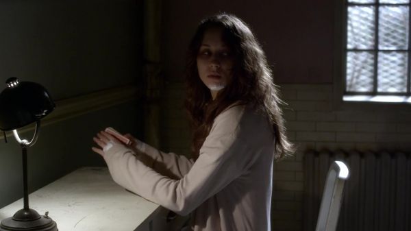 Pretty_Little_Liars_S03E22_BluRay_Rip_720p_Dual_Audio_WWW_TORRENTDOSFILMES_COM_0150.jpg