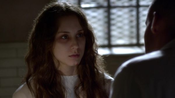 Pretty_Little_Liars_S03E22_BluRay_Rip_720p_Dual_Audio_WWW_TORRENTDOSFILMES_COM_0201.jpg