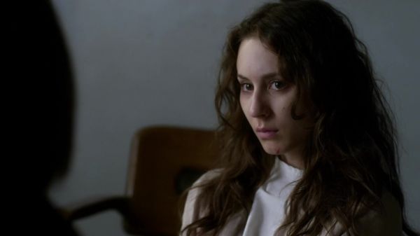 Pretty_Little_Liars_S03E22_BluRay_Rip_720p_Dual_Audio_WWW_TORRENTDOSFILMES_COM_0604.jpg