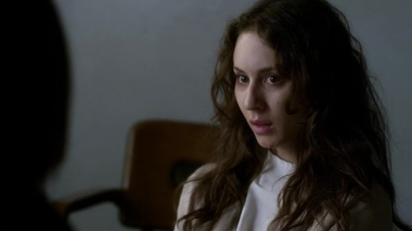 Pretty_Little_Liars_S03E22_BluRay_Rip_720p_Dual_Audio_WWW_TORRENTDOSFILMES_COM_0613.jpg