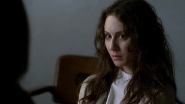 Pretty_Little_Liars_S03E22_BluRay_Rip_720p_Dual_Audio_WWW_TORRENTDOSFILMES_COM_0615.jpg