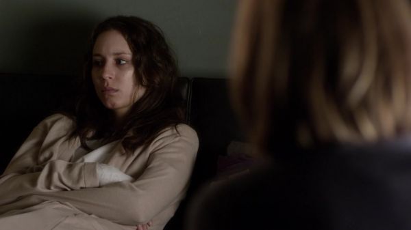 Pretty_Little_Liars_S03E22_BluRay_Rip_720p_Dual_Audio_WWW_TORRENTDOSFILMES_COM_0813.jpg