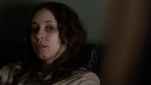 Pretty_Little_Liars_S03E22_BluRay_Rip_720p_Dual_Audio_WWW_TORRENTDOSFILMES_COM_0821.jpg