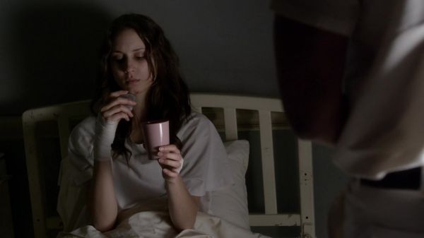 Pretty_Little_Liars_S03E22_BluRay_Rip_720p_Dual_Audio_WWW_TORRENTDOSFILMES_COM_0892.jpg