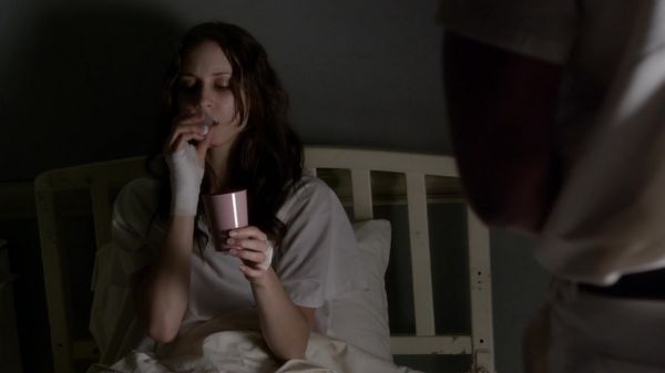Pretty_Little_Liars_S03E22_BluRay_Rip_720p_Dual_Audio_WWW_TORRENTDOSFILMES_COM_0893.jpg