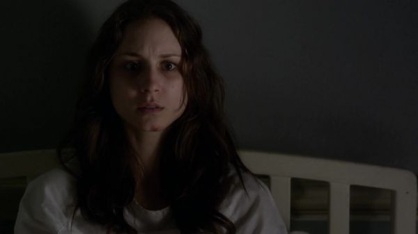 Pretty_Little_Liars_S03E22_BluRay_Rip_720p_Dual_Audio_WWW_TORRENTDOSFILMES_COM_0928.jpg