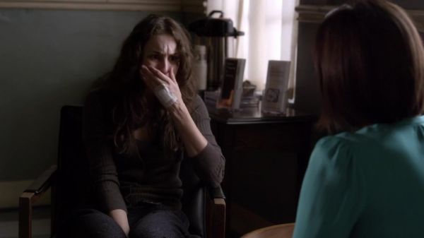 Pretty_Little_Liars_S03E22_BluRay_Rip_720p_Dual_Audio_WWW_TORRENTDOSFILMES_COM_1133.jpg