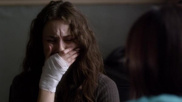 Pretty_Little_Liars_S03E22_BluRay_Rip_720p_Dual_Audio_WWW_TORRENTDOSFILMES_COM_1141.jpg