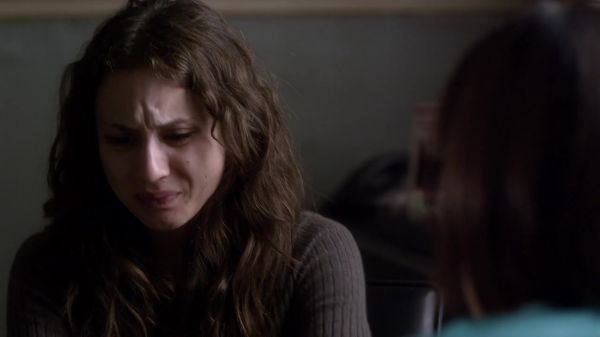 Pretty_Little_Liars_S03E22_BluRay_Rip_720p_Dual_Audio_WWW_TORRENTDOSFILMES_COM_1148.jpg