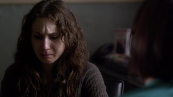 Pretty_Little_Liars_S03E22_BluRay_Rip_720p_Dual_Audio_WWW_TORRENTDOSFILMES_COM_1176.jpg