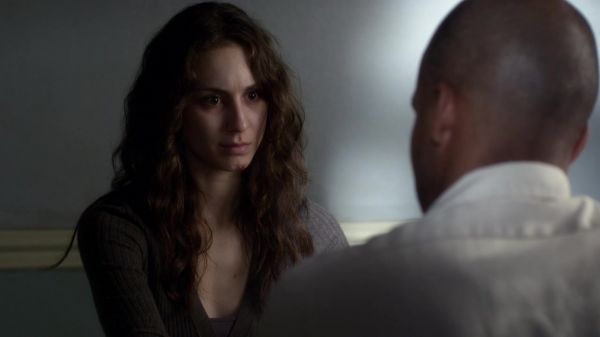 Pretty_Little_Liars_S03E22_BluRay_Rip_720p_Dual_Audio_WWW_TORRENTDOSFILMES_COM_1275.jpg