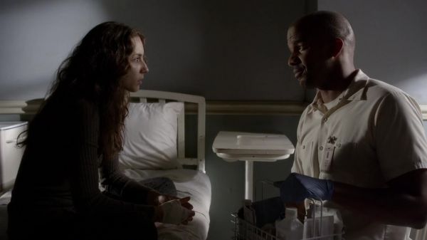 Pretty_Little_Liars_S03E22_BluRay_Rip_720p_Dual_Audio_WWW_TORRENTDOSFILMES_COM_1304.jpg