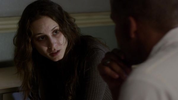 Pretty_Little_Liars_S03E22_BluRay_Rip_720p_Dual_Audio_WWW_TORRENTDOSFILMES_COM_1423.jpg