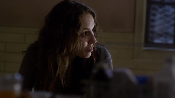 Pretty_Little_Liars_S03E22_BluRay_Rip_720p_Dual_Audio_WWW_TORRENTDOSFILMES_COM_1433.jpg