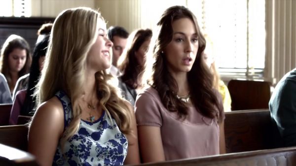 Pretty_Little_Liars_S03E22_BluRay_Rip_720p_Dual_Audio_WWW_TORRENTDOSFILMES_COM_1539.jpg