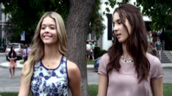 Pretty_Little_Liars_S03E22_BluRay_Rip_720p_Dual_Audio_WWW_TORRENTDOSFILMES_COM_1601.jpg
