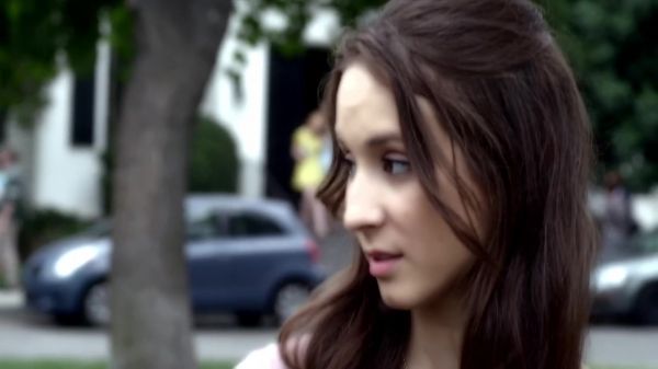 Pretty_Little_Liars_S03E22_BluRay_Rip_720p_Dual_Audio_WWW_TORRENTDOSFILMES_COM_1609.jpg