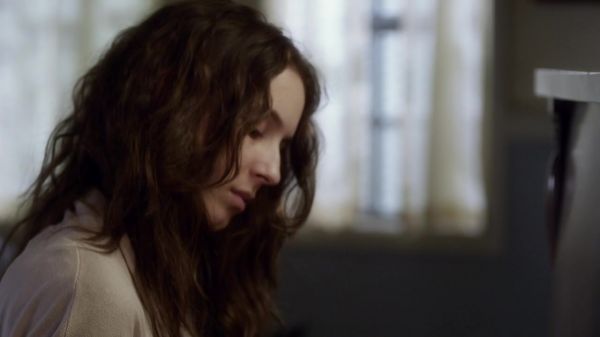 Pretty_Little_Liars_S03E22_BluRay_Rip_720p_Dual_Audio_WWW_TORRENTDOSFILMES_COM_1749.jpg