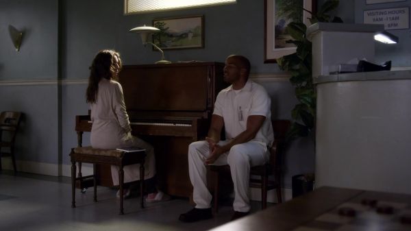 Pretty_Little_Liars_S03E22_BluRay_Rip_720p_Dual_Audio_WWW_TORRENTDOSFILMES_COM_1776.jpg
