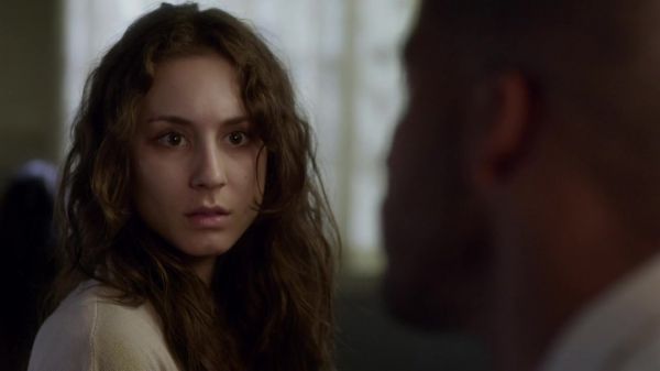 Pretty_Little_Liars_S03E22_BluRay_Rip_720p_Dual_Audio_WWW_TORRENTDOSFILMES_COM_1781.jpg